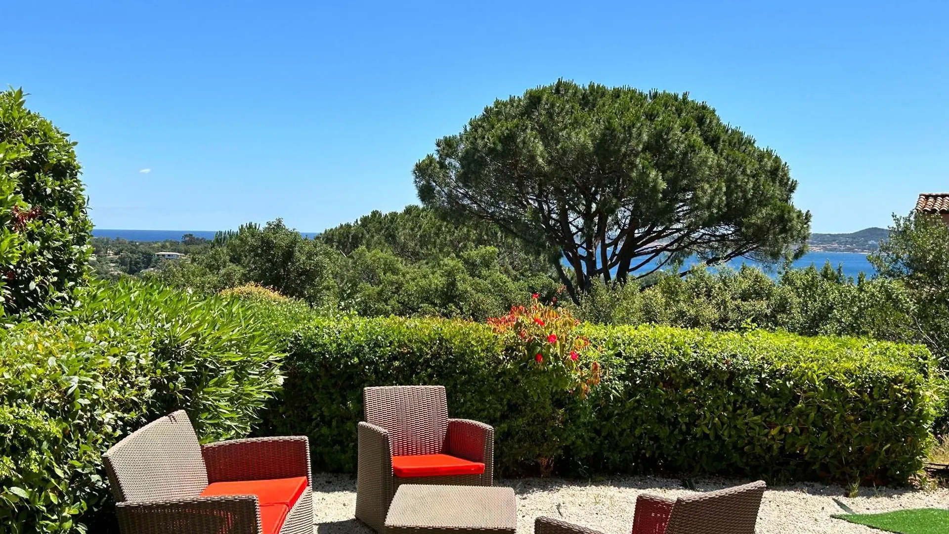 Les Restanques Vue Mer Bastide Rez Jardin 3021 Grimaud 0*,  France